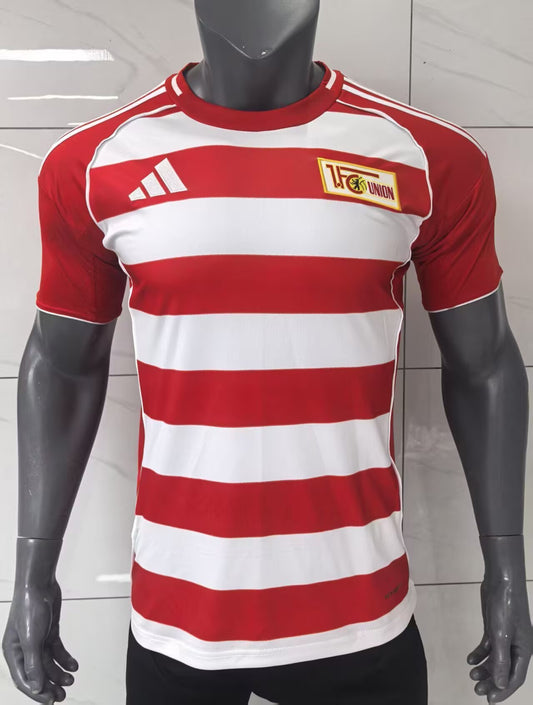 אוניון ברלין בית 25/26