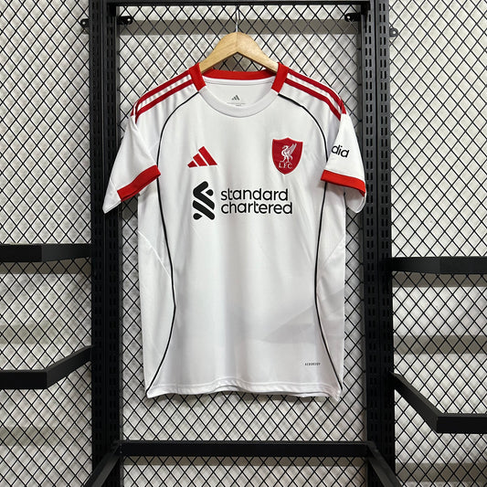 ליברפול חוץ 25/26