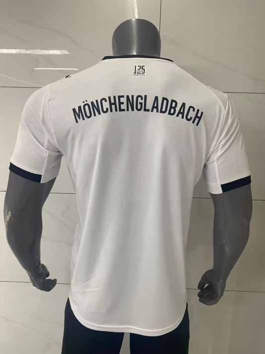 בורוסיה מנשנגלדבאך בית 25/26