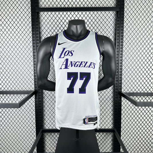 לוס אנג'לס לייקרס סיטי אדישן