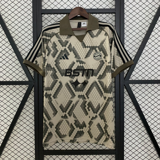 באיירן מינכן - עור נחש